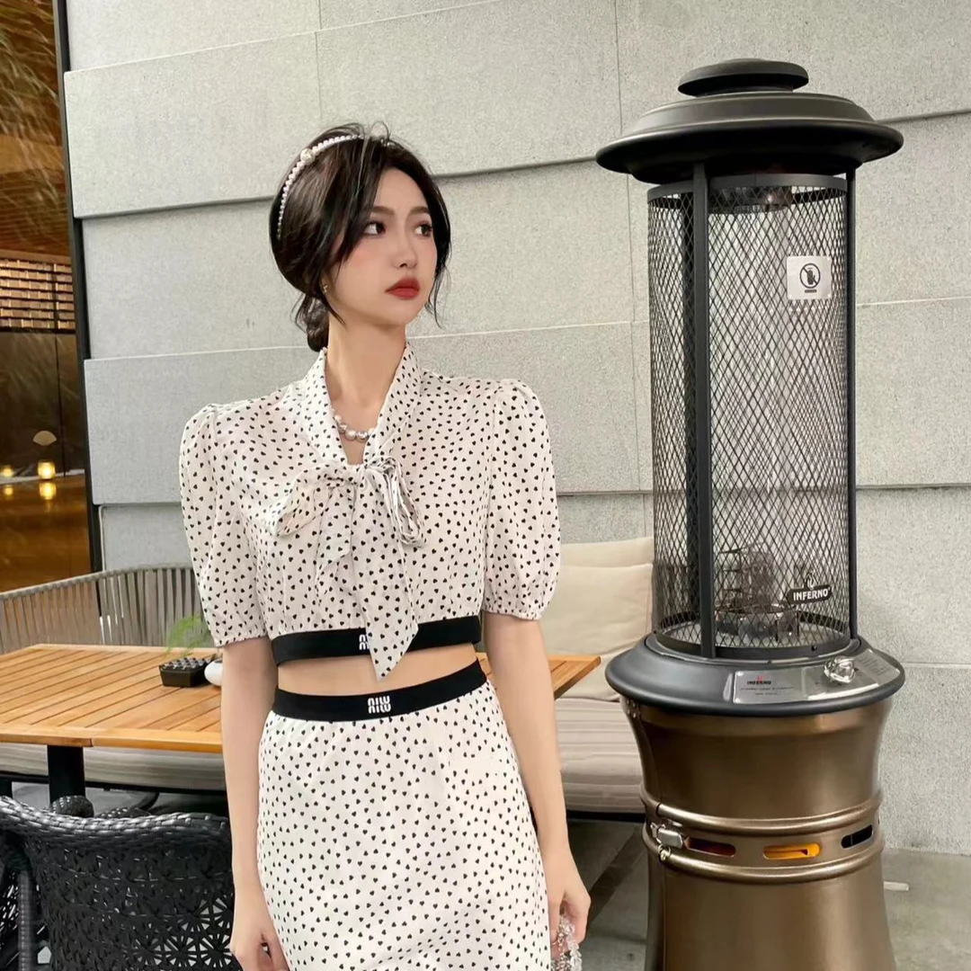 未使用 MIU MIU/缪缪 心形图案满印短款五分袖衬衫