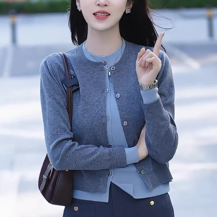 韩系假两件设计感灰蓝拼色针织开衫女秋冬新款气质毛衣上衣小个子