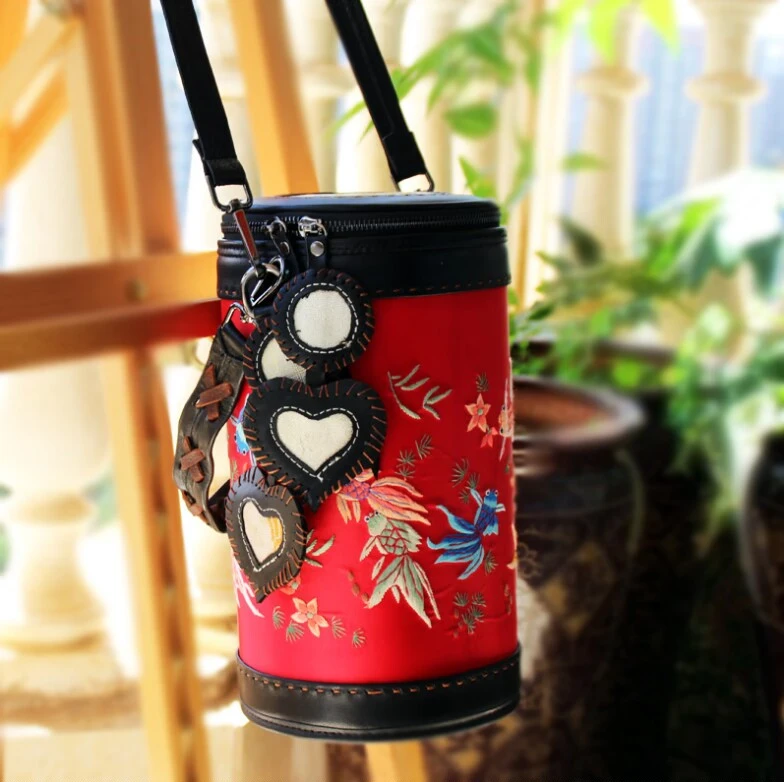 国风文艺范设计款水桶包文化创意老绣包复古单肩斜挎手提女包