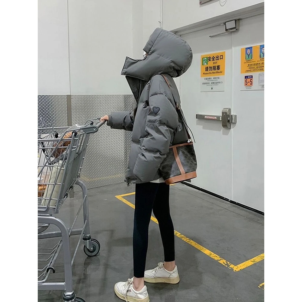 雪中飞羽选灰色爱心羽绒服女2023年新款男女情侣加厚设计感面包冬