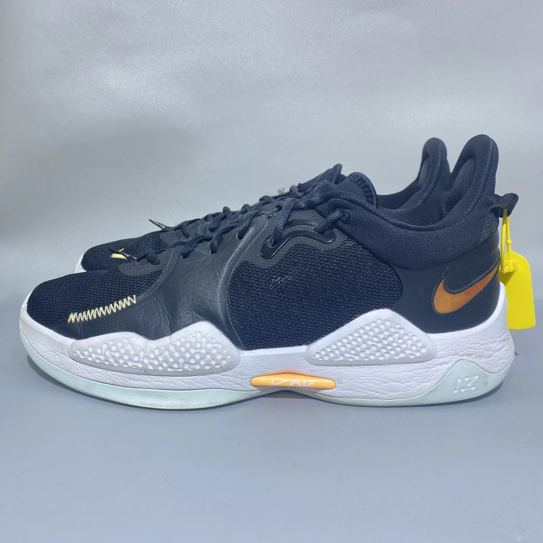 H 44.5码 耐克 PG5 黑白 低帮实战篮球鞋