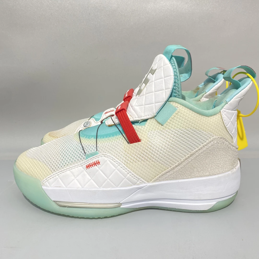 36码 9新 AJ33 白色 中帮实战篮球鞋