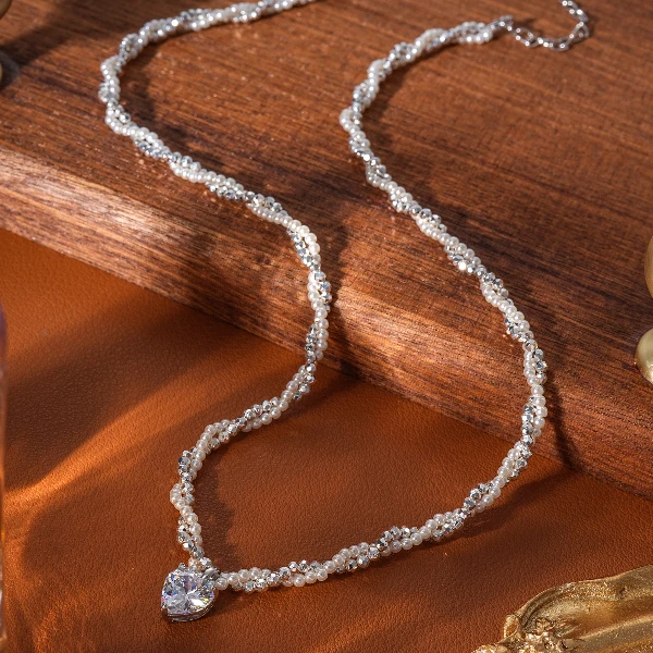 铜合金仿珍珠项链 气质轻奢时尚百搭经典镶嵌小众设计感项链