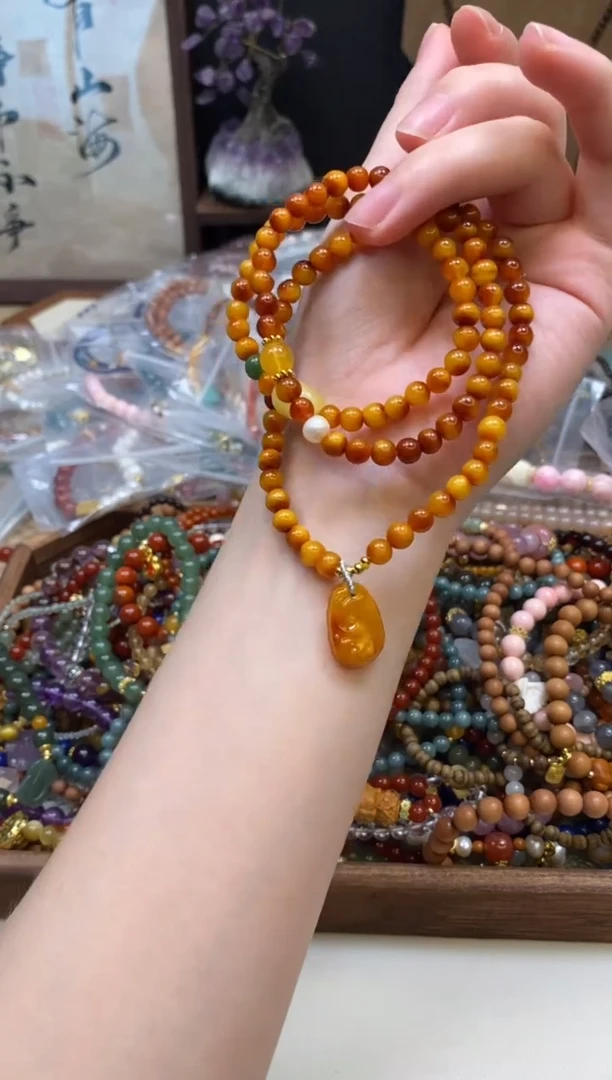 【闪购商品】蜜蜡手链未镶嵌262手串