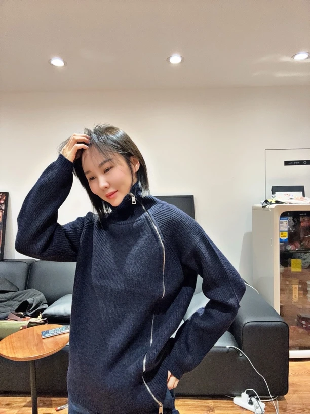 【L·C精选】2024冬季新款半高领斜拉链韩版宽松毛衣