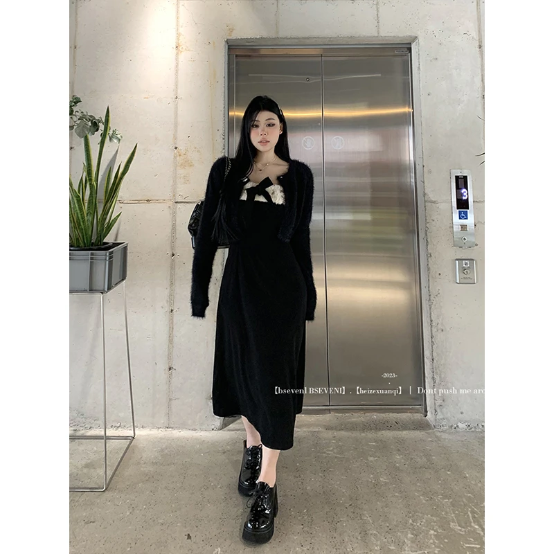 黑泽玄七微胖mm2023秋冬新款显瘦连衣裙黑色洋气减龄长款吊带裙女