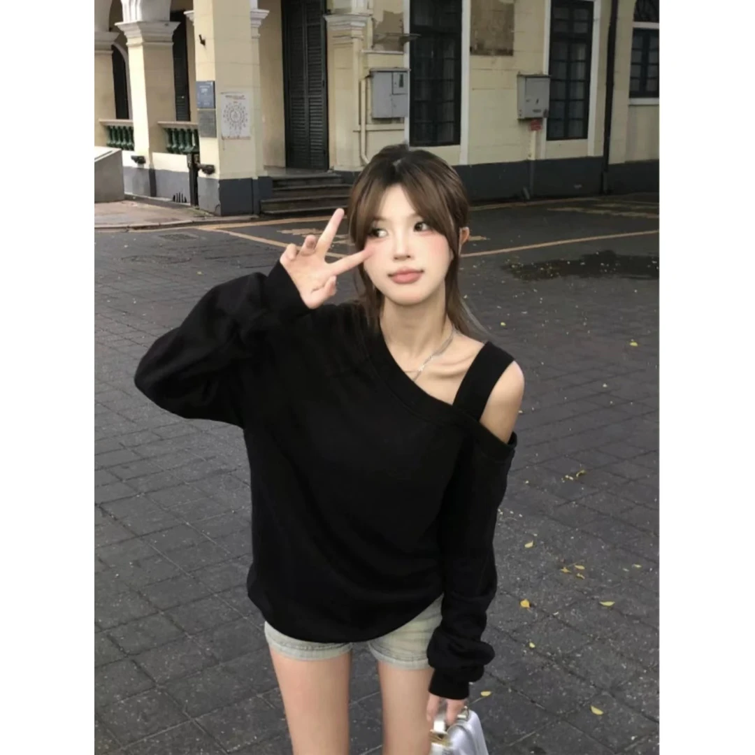 美式复古露肩长袖卫衣女秋季宽松慵懒设计感黑色百搭套头斜肩上衣