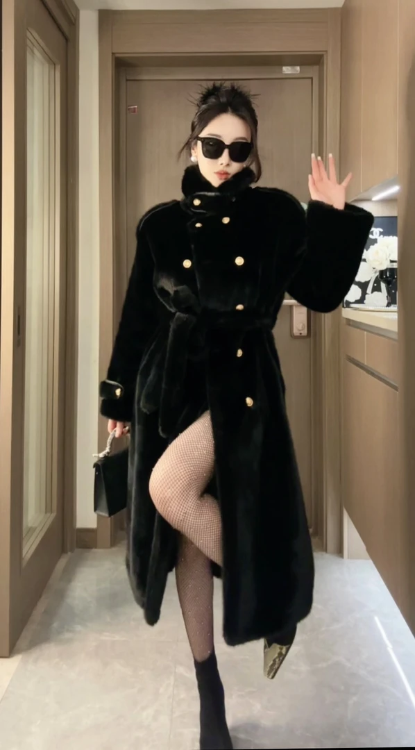 【汐子推荐】秋冬高级立领金扣加厚双排扣中长款暖和毛毛大衣DM8836