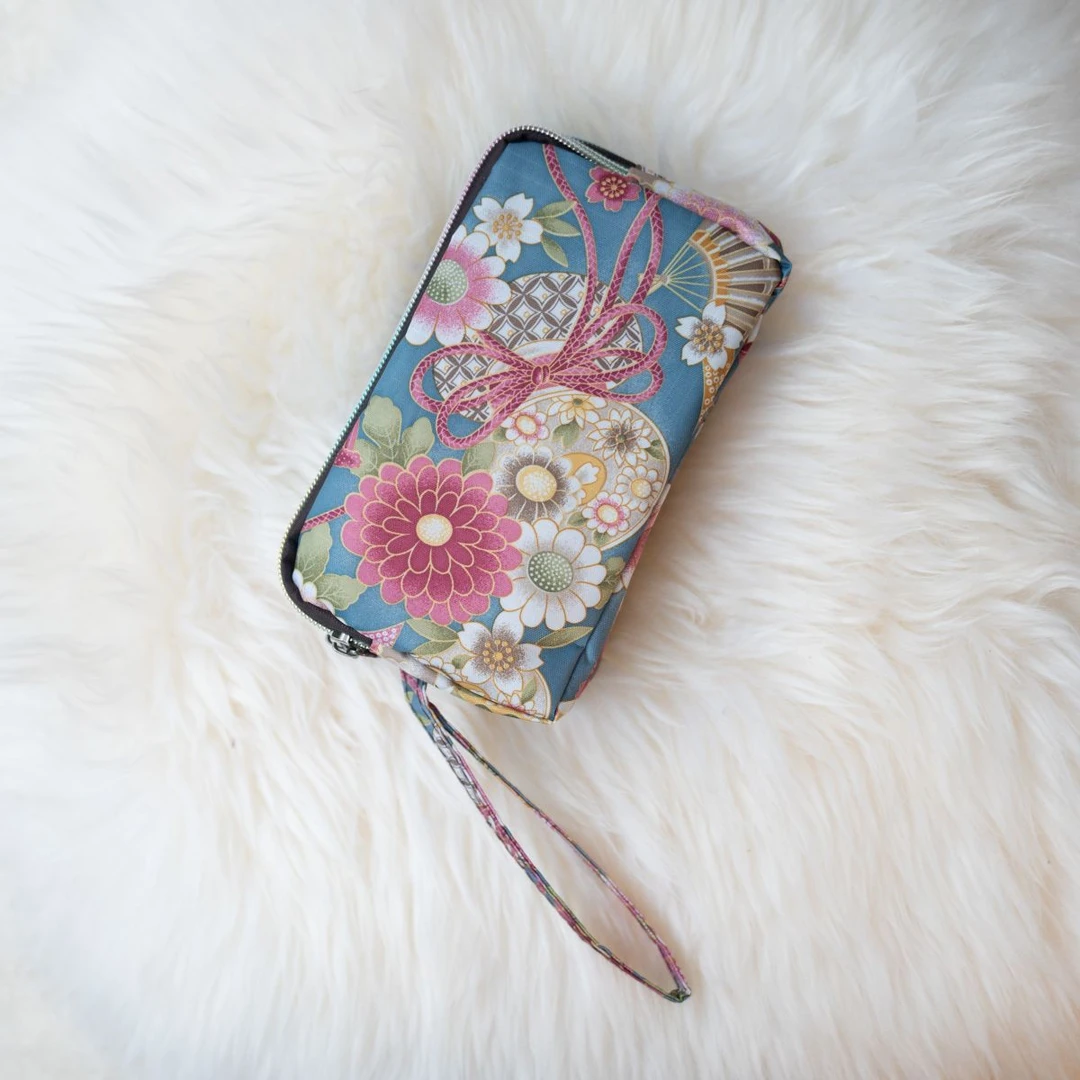 新款时尚复古文艺国风荷塘三层零钱包放手机百搭横款手机包