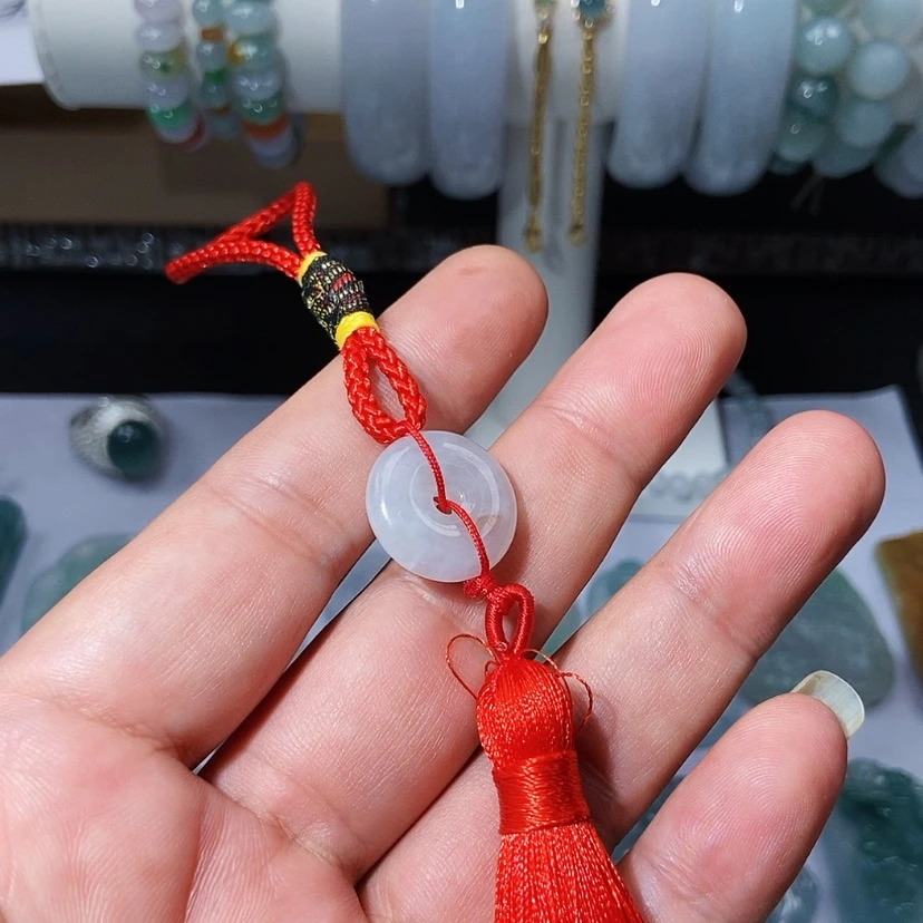 【闪购商品】翡翠颈饰未镶嵌