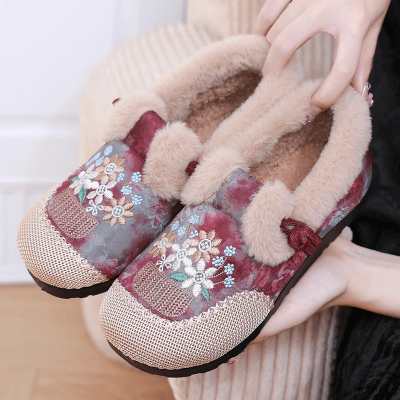 2024秋冬民族风绣花棉鞋平底一脚蹬毛毛鞋懒人鞋舒适保暖妈妈鞋