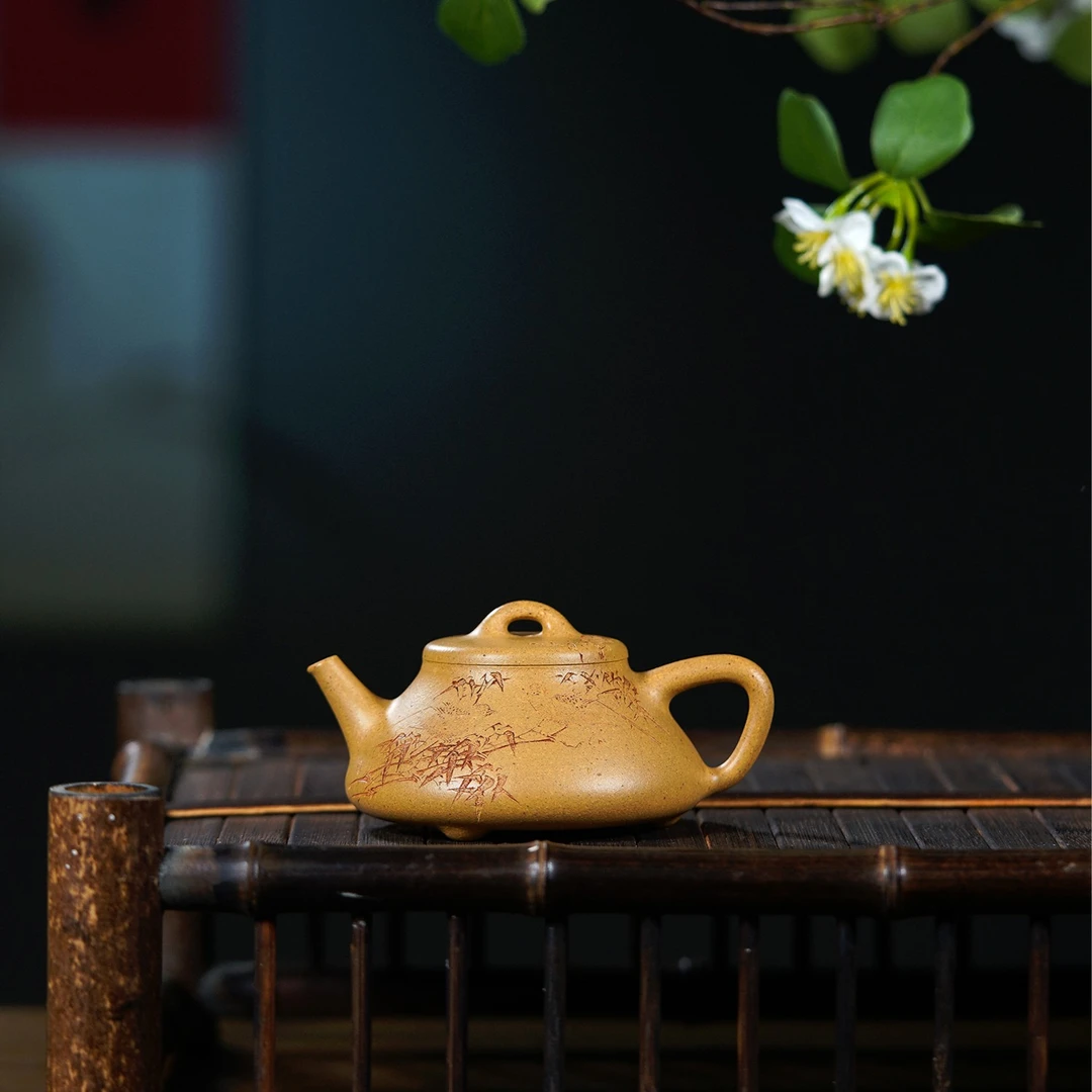 张勇（刻)黄金段（士恒石瓢壶）全手工容量约（150cc）