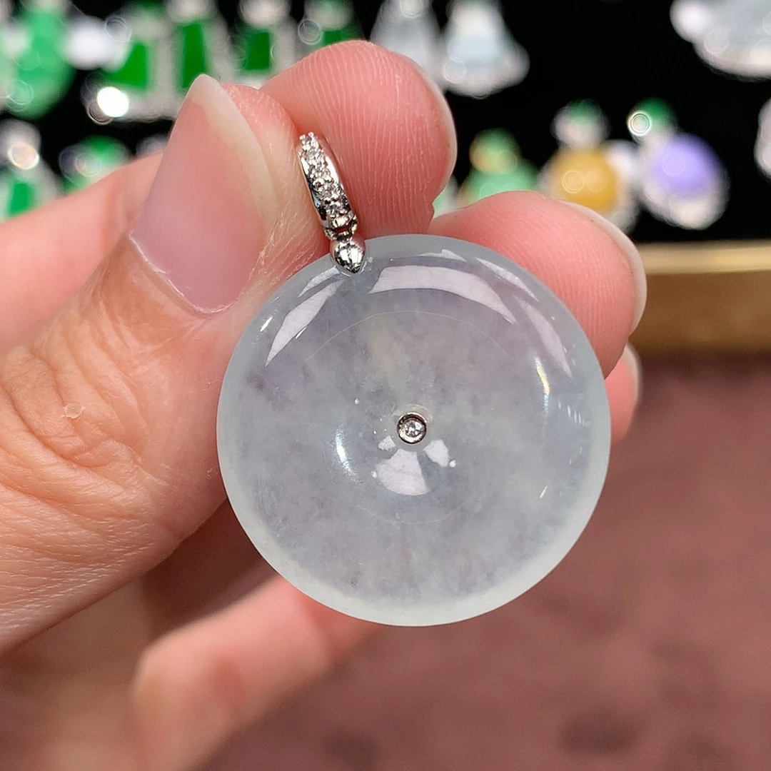 翡翠吊坠(赠链)18K金镶嵌