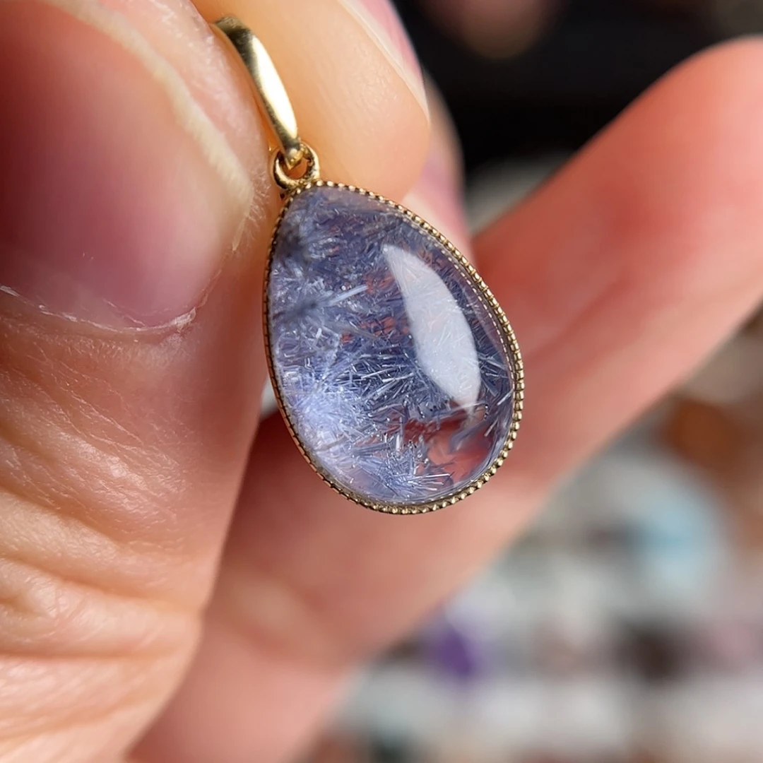 【闪购商品】水晶吊坠(不含链)18K金镶嵌蜜**芯