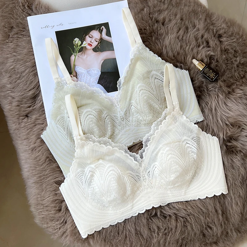 蕾丝兔耳朵杯超薄款大胸显小内衣无痕无钢圈收副乳性感聚拢文胸夏