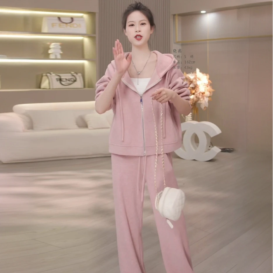 春季穿搭一整套高级感2025新款减龄早秋时尚卫衣运动套装女连帽