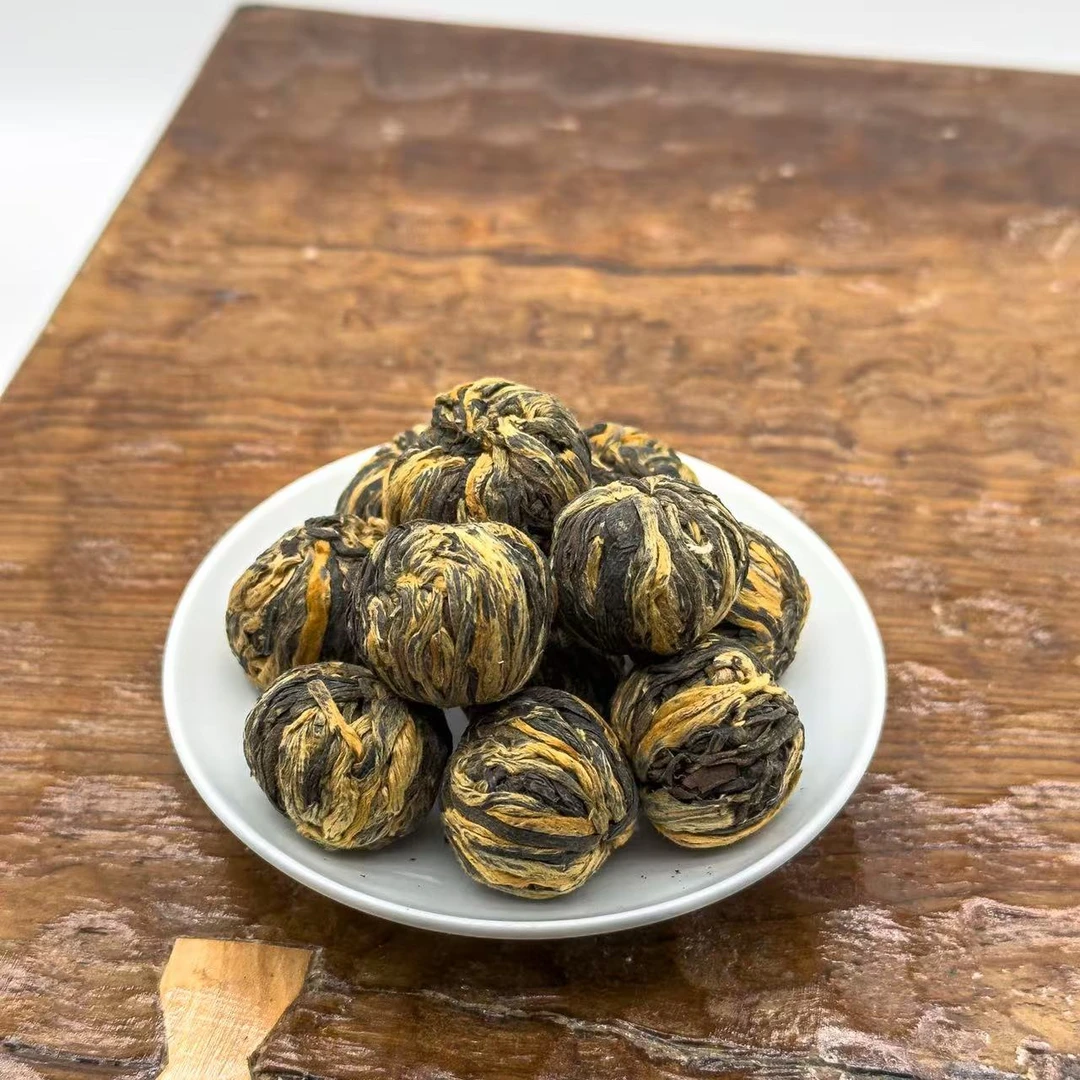 【厂长推荐】2024年头春茶云南古树红茶滇红手工龙珠