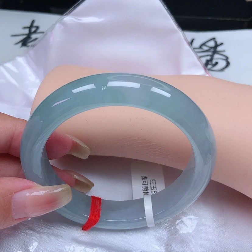 【闪购商品】翡翠手镯未镶嵌，