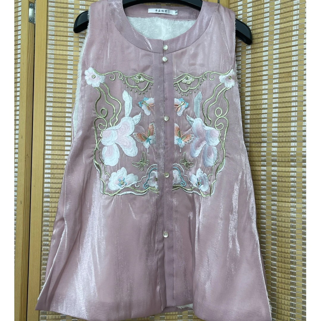 华姿仪赏 粉色绣花加绒比甲&笺音旗袍