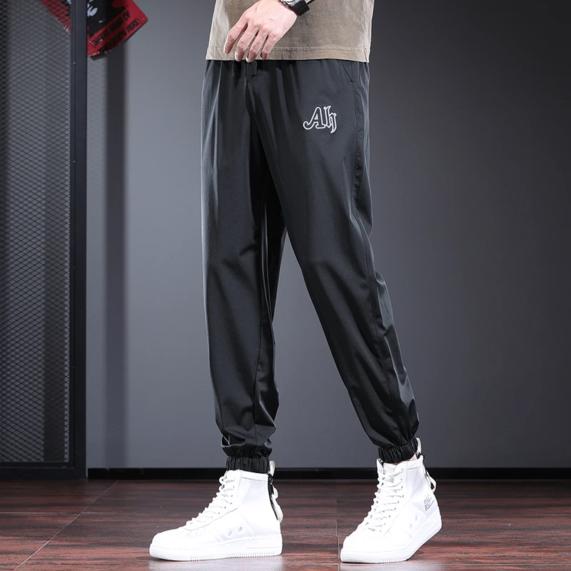 jeep吉普冰丝裤男潮牌宽松束脚休闲裤夏季高弹力垂感运动速干裤男