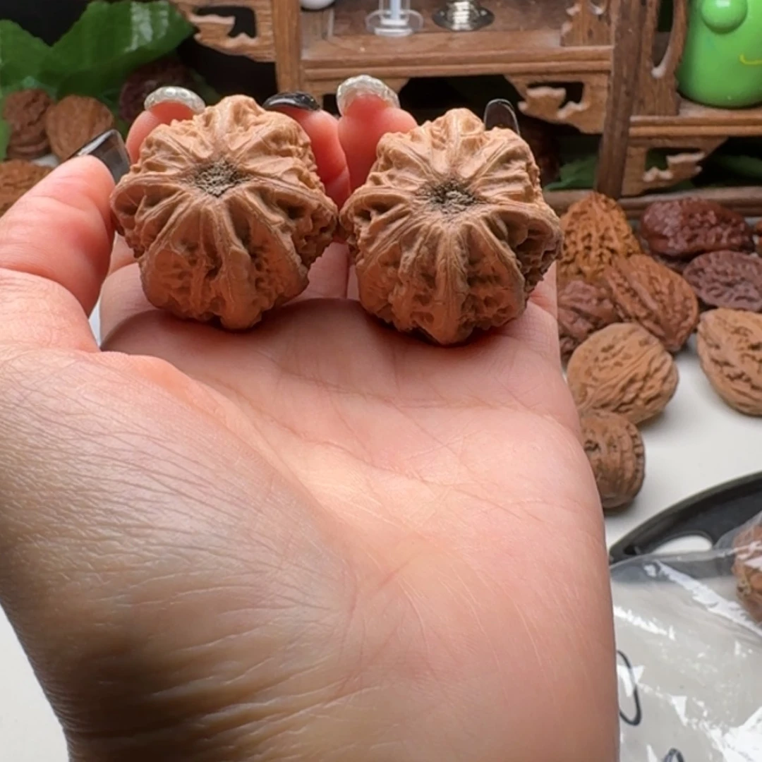 【闪购商品】文玩核桃把件1