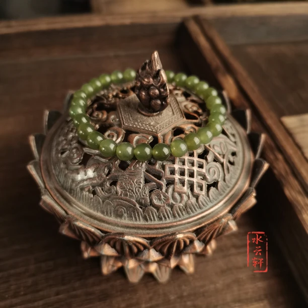 素串6mm湖水绿碧玉圆珠手串（每串颜色略有不同）