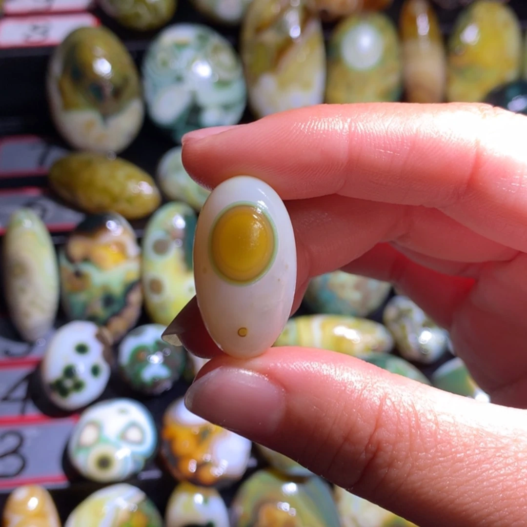 【闪购商品】玛瑙/玉髓珠宝奇石未镶嵌远*