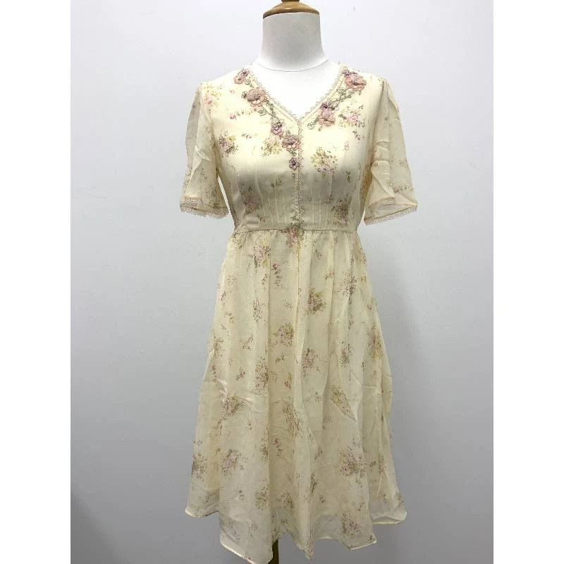 Pink Mary/粉红玛琍连衣裙女春夏款法式V领清新印花裙子PMALS5102