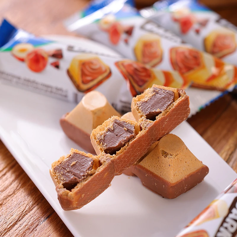 俄罗斯原装进口KDV小狐狸巧克力榛子酱威化巧克力棒18.2g/10根