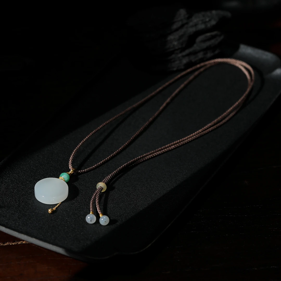 【意婵】《圆满》典藏级羊脂白玉圆牌项链18k金翡翠-906514