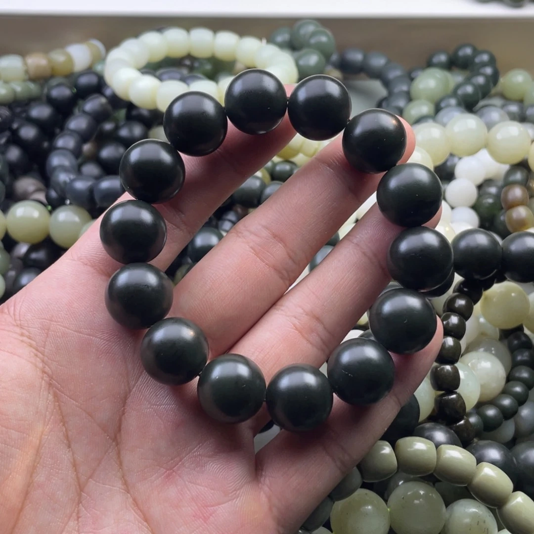 和田玉手串未镶嵌