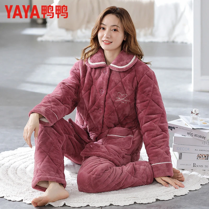 鸭鸭冬季珊瑚绒睡衣女三层夹棉加厚秋冬款加绒保暖女款家居服套装