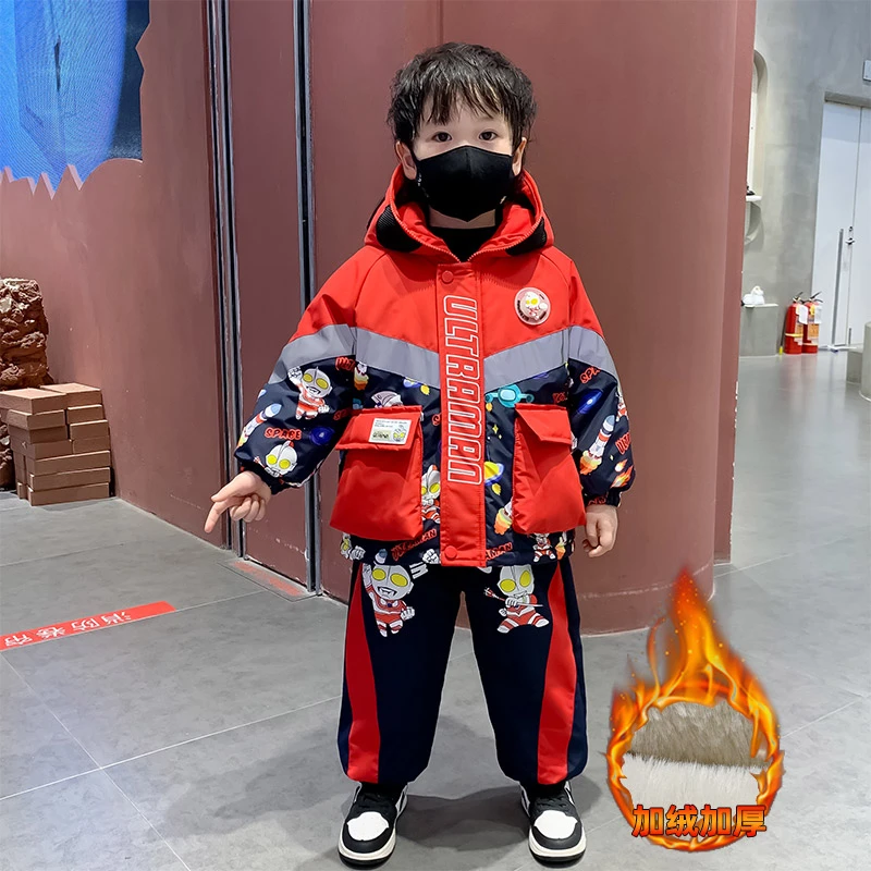 奥特曼衣服男童加绒套装冬装2024新款儿童加厚冲锋衣外套宝宝棉服