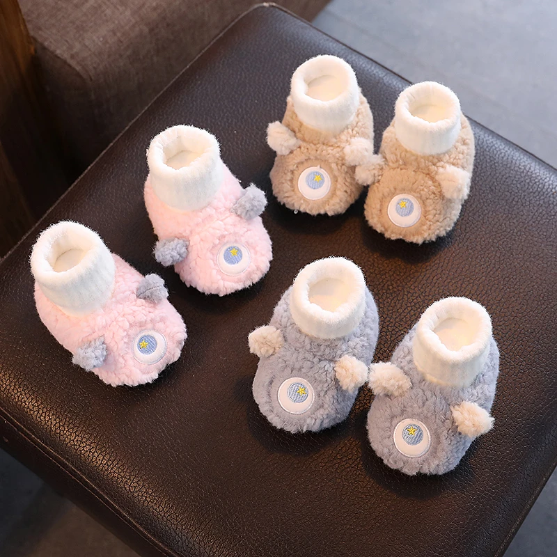 男女宝宝0一1岁6到12个月秋冬季不掉防滑软底婴幼儿学步鞋袜加绒9