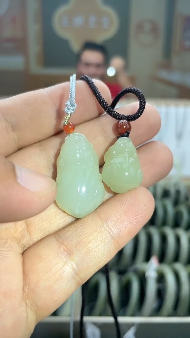 【闪购商品】和田玉吊坠(不含链)未镶嵌卡30貔貅吊坠