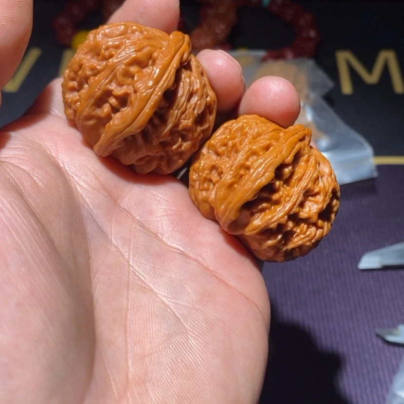 【闪购商品】文玩核桃吊坠白狮子