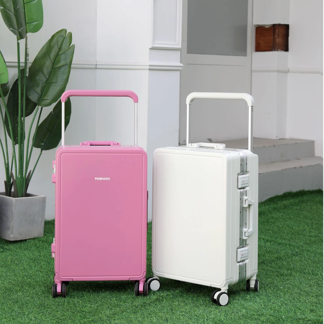 学生行李箱宽拉杆旅行箱时尚轻便高品质静音万向轮防水高档拉杆箱