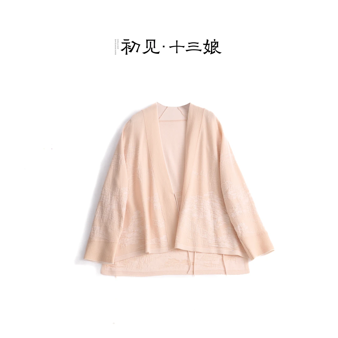 初见十三娘『沐雪』新中式羊毛衫汉服外套复古日常百搭减龄显气质