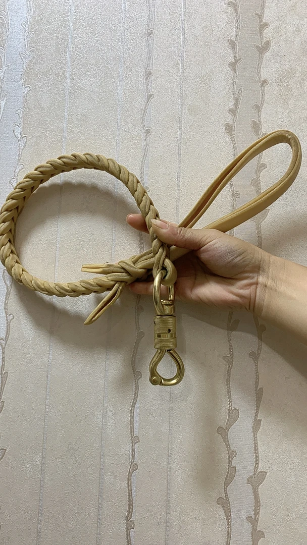 霸王牵引绳（中亚，藏獒）手工牛皮，超大铜锁