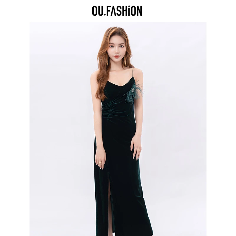 OU.FASHION/欧点丝绒吊带连衣裙开叉中长裙6122330088