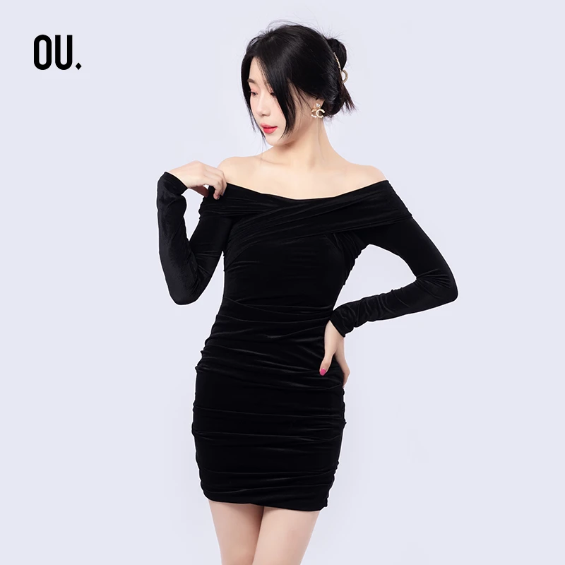 OU.FASHION/欧点裙一字肩连衣裙6122230417热力感