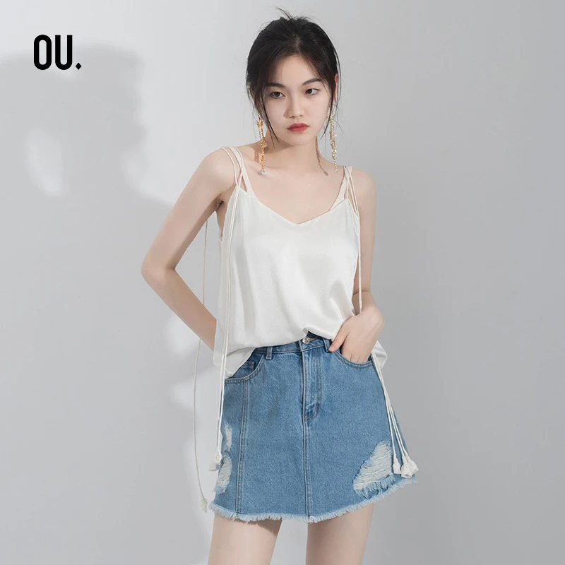 【商场同款】OU.FASHION/欧点清纯无袖内搭白色吊带衫1212125029