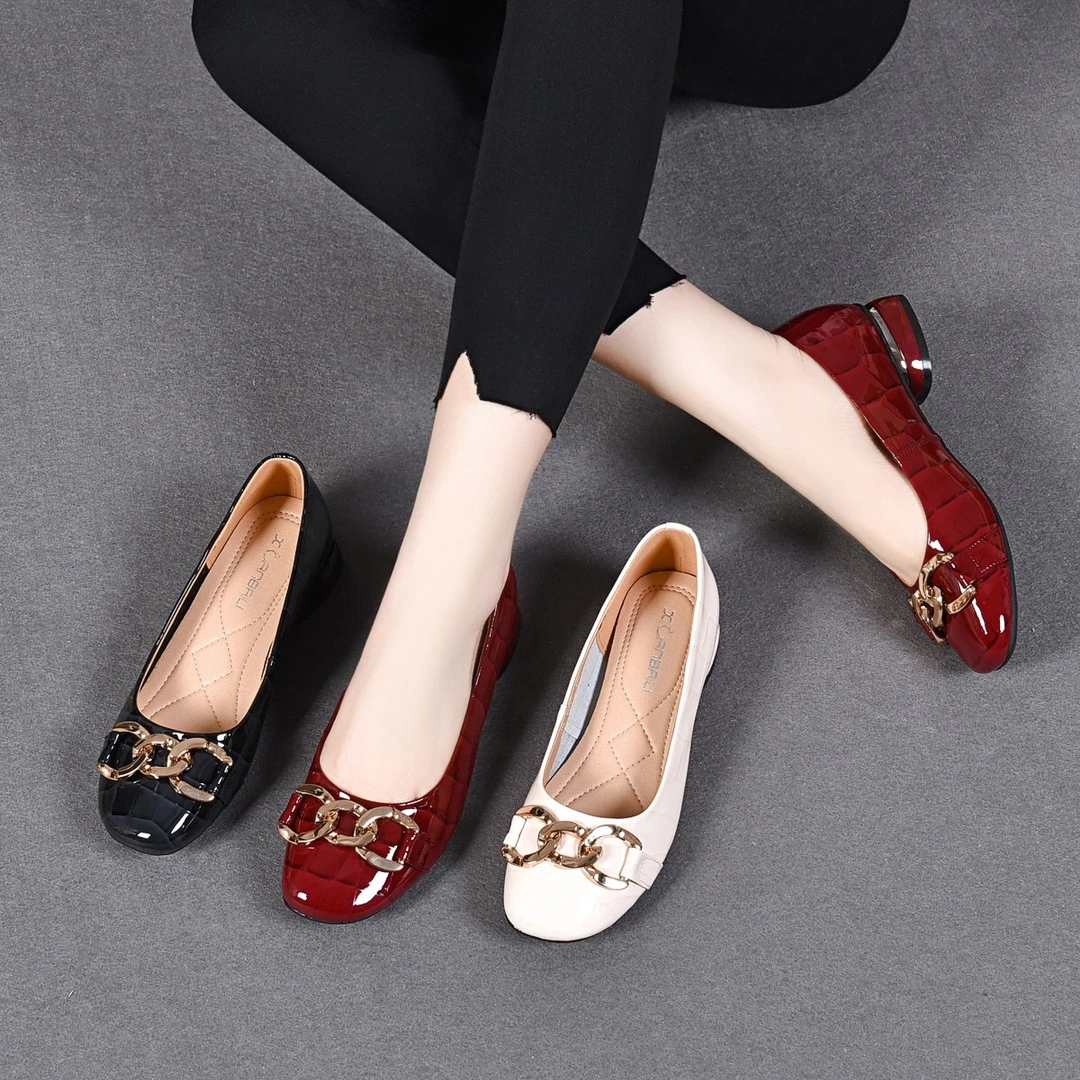 35一40/2公分/圆头金属扣低跟时尚小单鞋