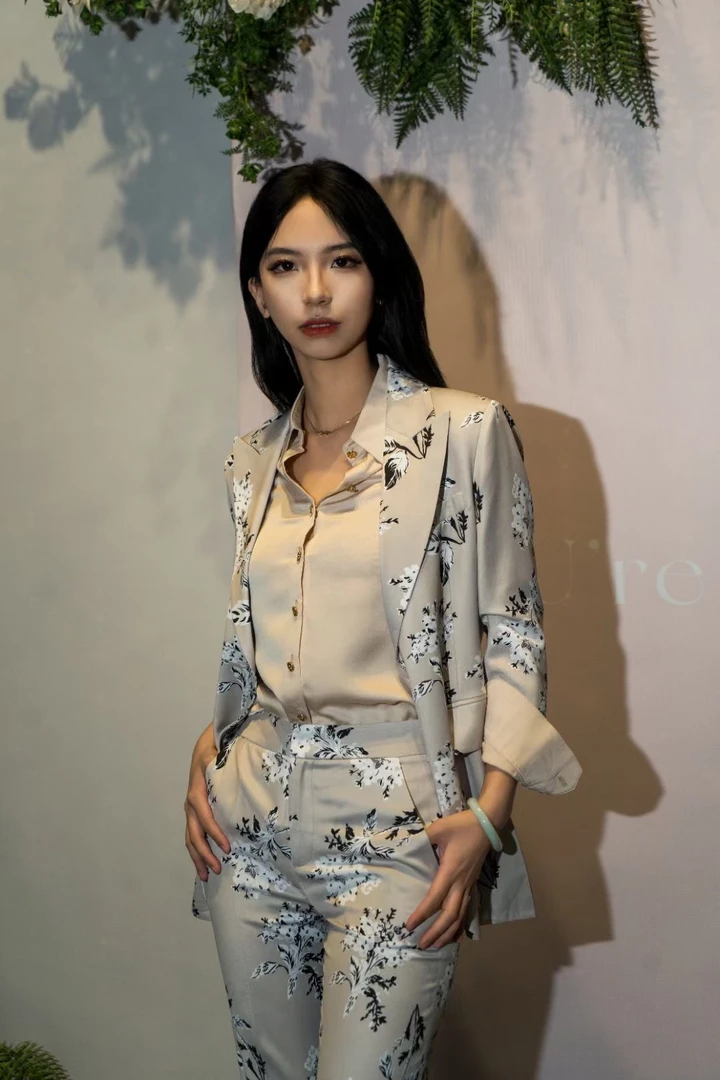 印花轻奢设计感氛围感职业OL套装帅酷感气质碎花时尚法式国风