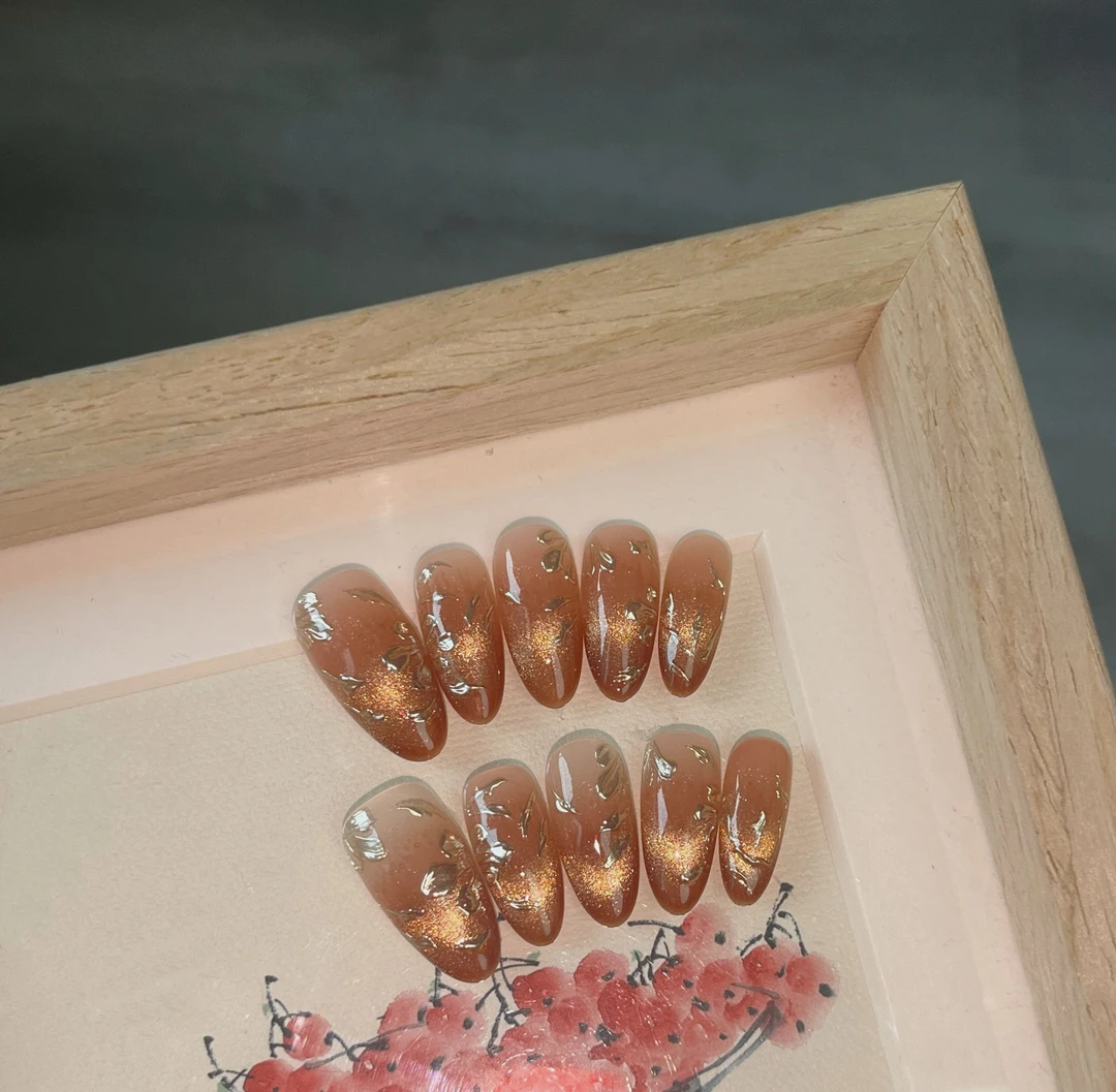 【金桔花】珍珍手工穿戴甲秋冬氛围感金桔色猫眼渐变鎏金花假指甲