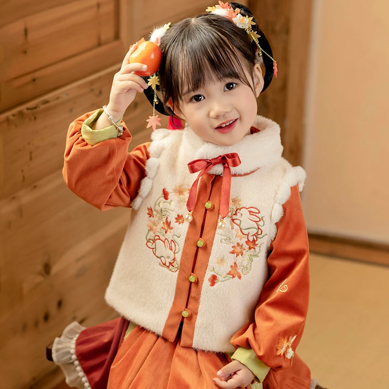 汉服女童2024年冬季新款儿童国风古装女宝宝超仙气拜年服套装童装