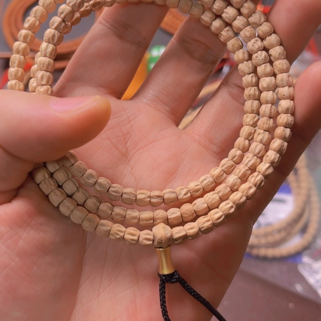 【闪购商品】柏香籽/百香籽吊坠芳***w