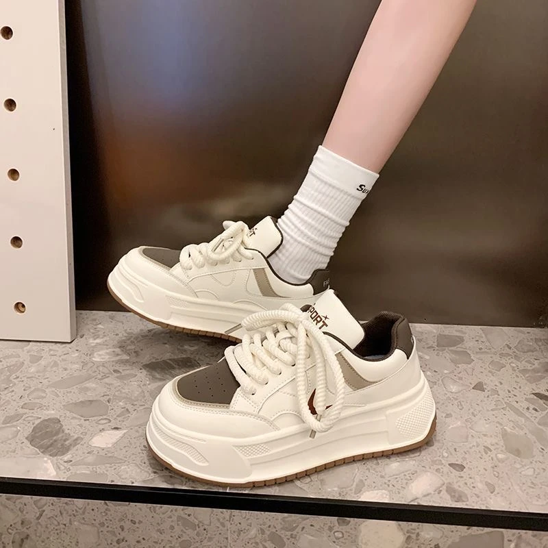 新款英伦透气小白鞋女低帮休闲板鞋厚底百搭增高鞋女