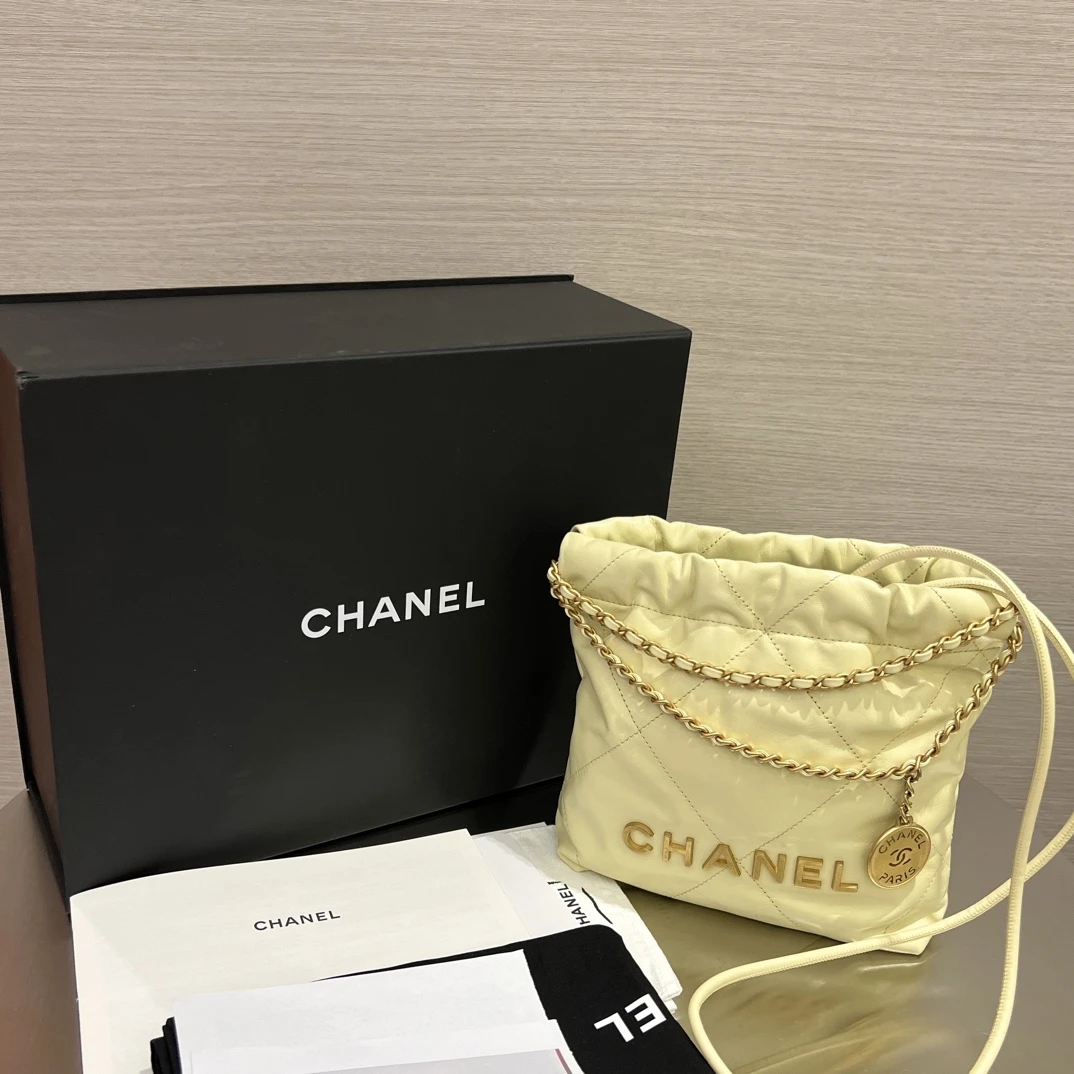 99新 Chanel/香奈儿 22bag mini  小鸡黄 芯片款全套