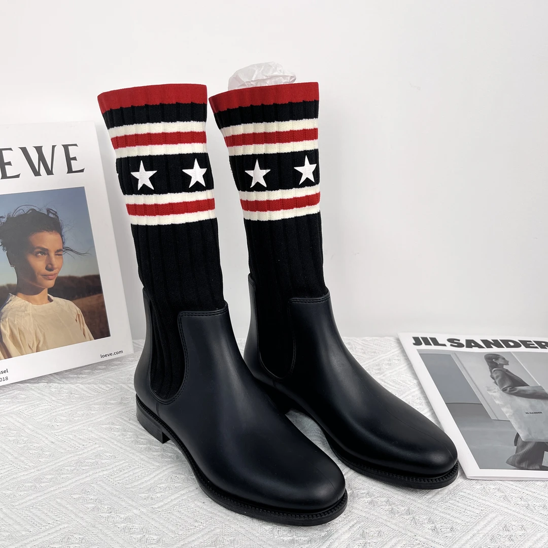 99新 纪梵希 GIVENCHY 靴 尺码/35 公价8900